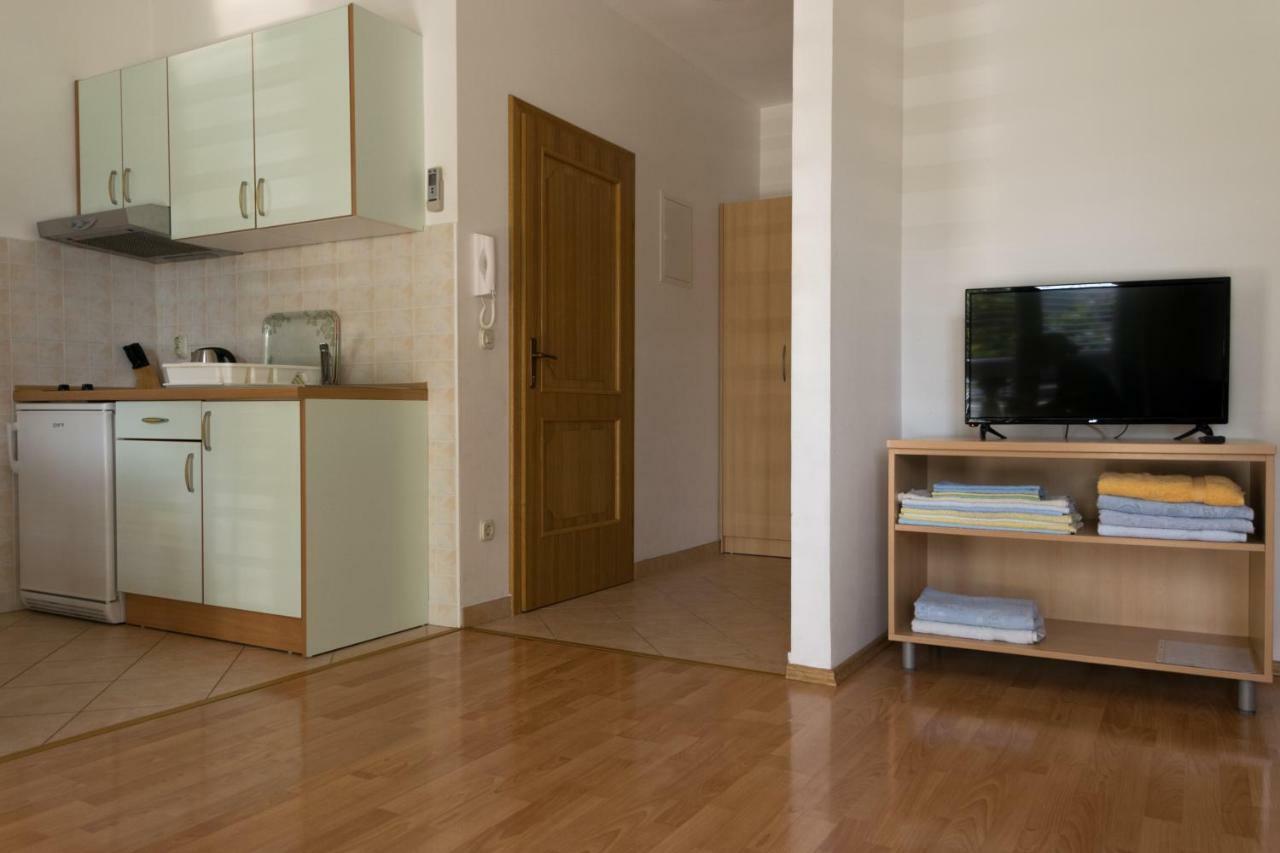 House Vera Baska Voda Luaran gambar